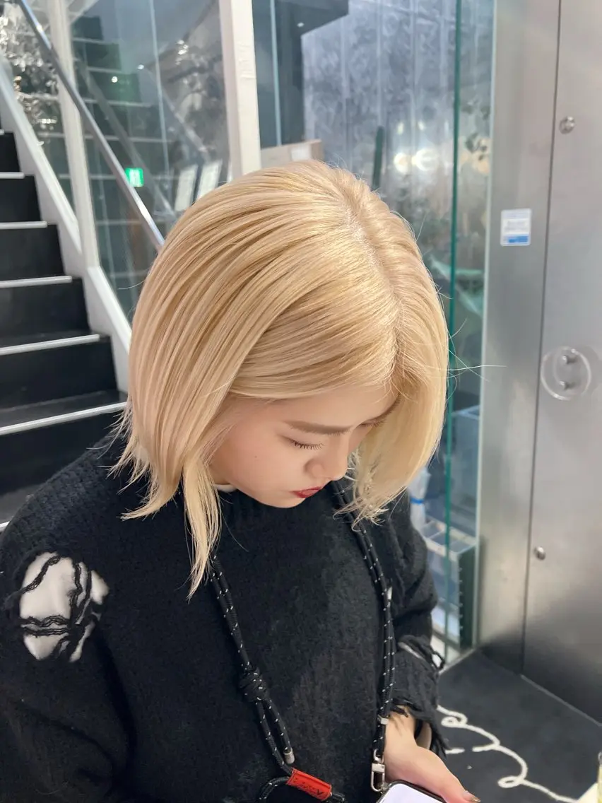 ショート カラー ブロンド 外国人風カラー カット ヘアカラー トリートメント CHERIEブリーチ ダブルカラー 天神のヘアスタイル