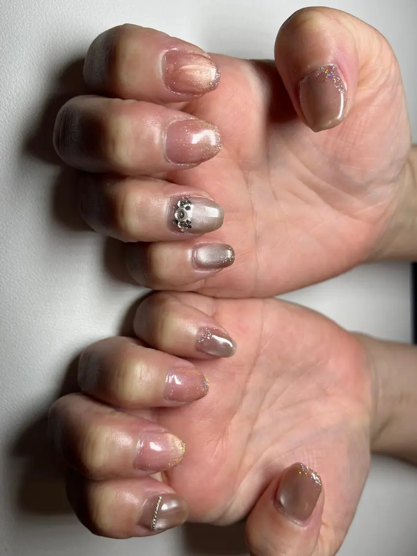 ネイル NAIL E + ROOMのネイルデザイン