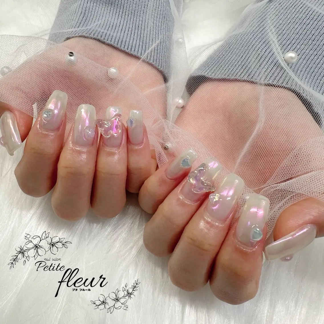 ネイル オーロラネイル 氷ネイル・うるうるネイル ハンドネイル ❁⃘*。Petite fleur❁⃘*りさのネイルデザイン