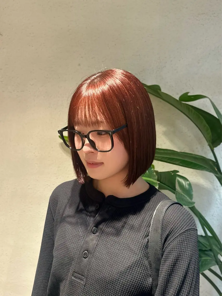 ショート ヘアカラー 市沢 光花のヘアスタイル