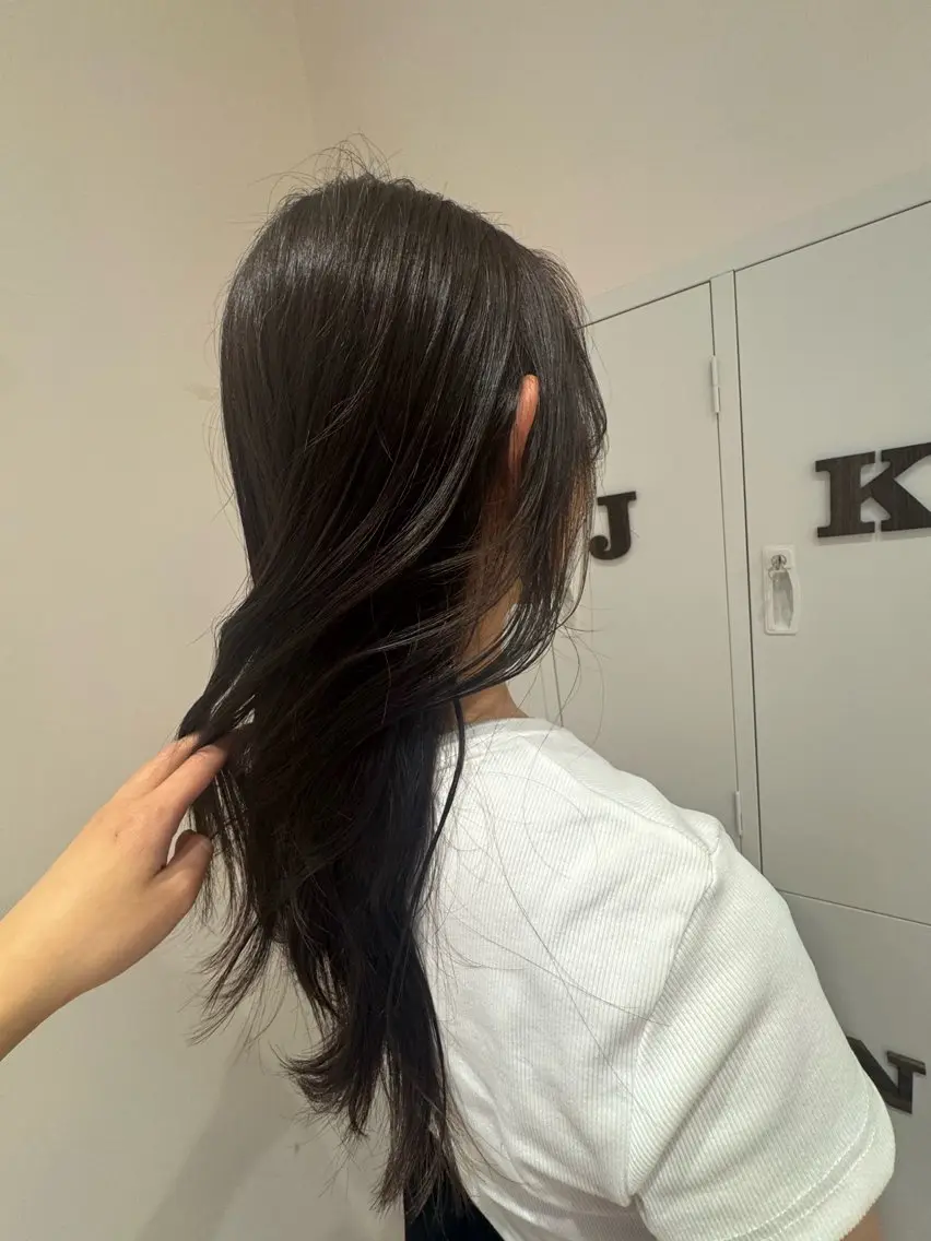 透明感カラー🩷＋似合わせカット＋髪質再生バイカルテトリートメントでツヤツヤ髪に仕上げます♪※肩下ロング料金＋1100円の写真