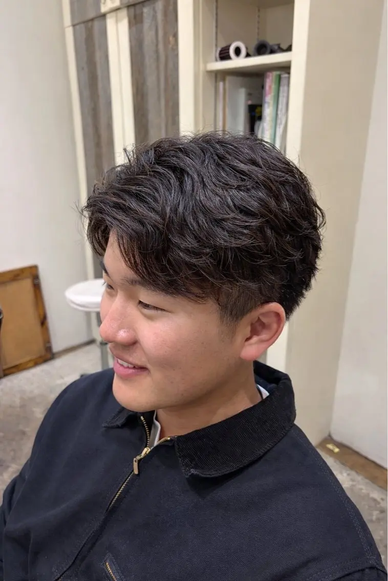 ショート カラー パーマ メンズ メンズパーマ カット ヒナ/酸性ストレート ・艶カラー🌿のヘアスタイル