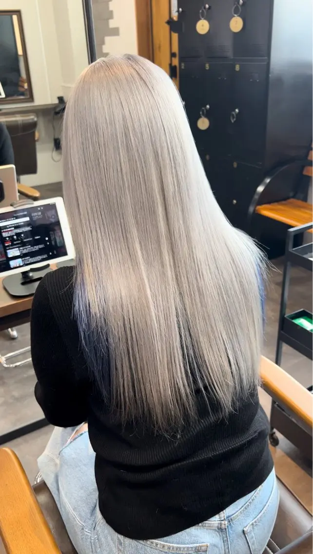ロング カラー LE Nのヘアスタイル