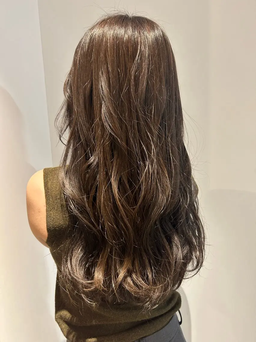 ロング カラー ブラウンカラー 透明感カラー ナチュラルブラウン 暖色カラー 奥村陽花のヘアスタイル