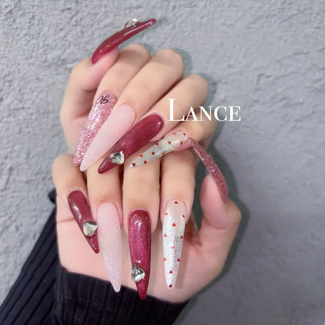 ネイル 韓国ネイル バレンタイン ワンホンネイル 冬ネイル ハンドネイル Lance nailのネイルデザイン