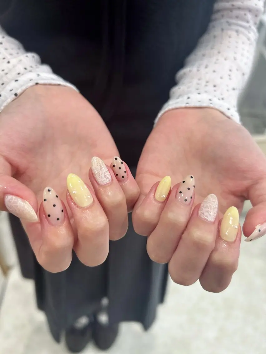 ネイル ドット ハンドネイル Shion .のネイルデザイン