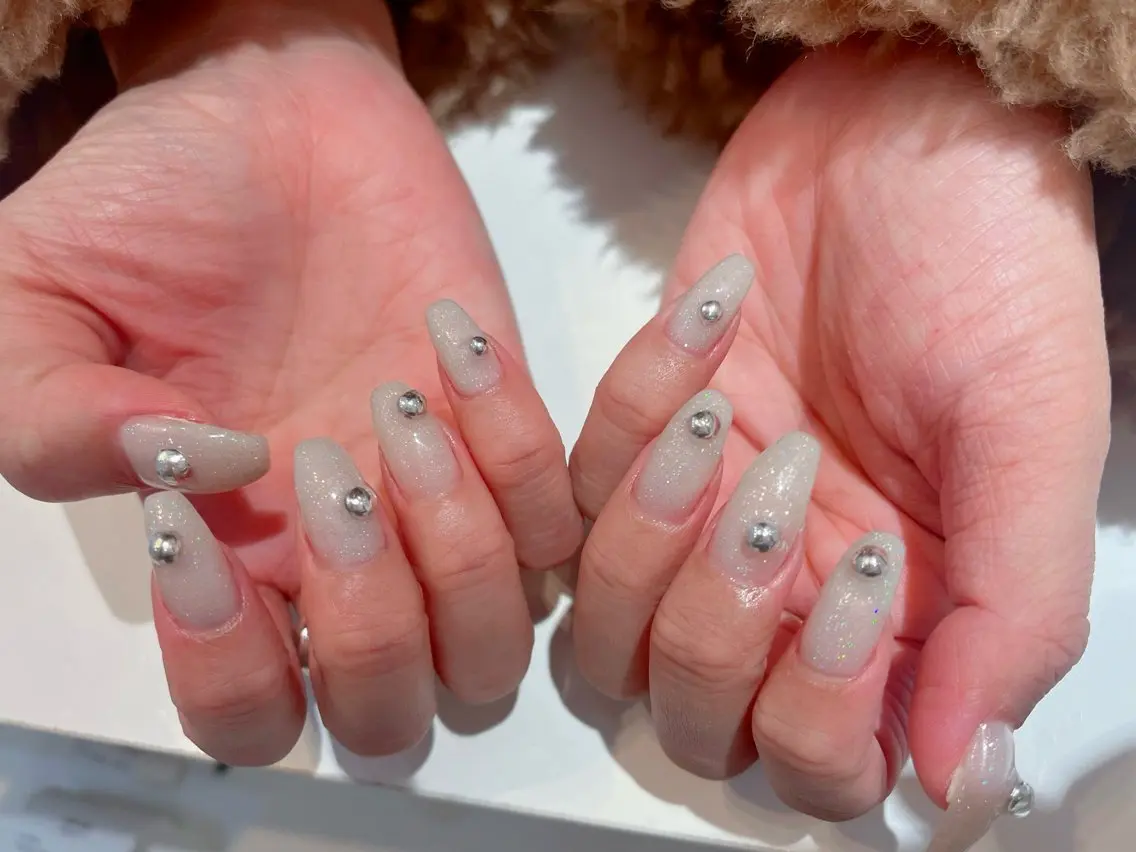 ネイル 成人式 フラッシュネイル フットネイル ジェルネイル 卒業式 mione_ou nail salonのネイルデザイン