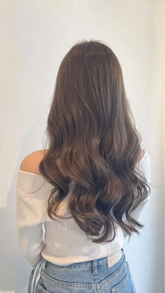 ロング レイヤーカット ロング カット ヘアカラー レイヤーカット✂︎ きじま　まなのヘアスタイル