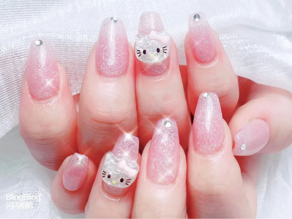 ネイル オーロラネイル チークネイル 長さ出し フットネイル フレンチネイル ハンドネイル ハンドケア NaNa nailのネイルデザイン