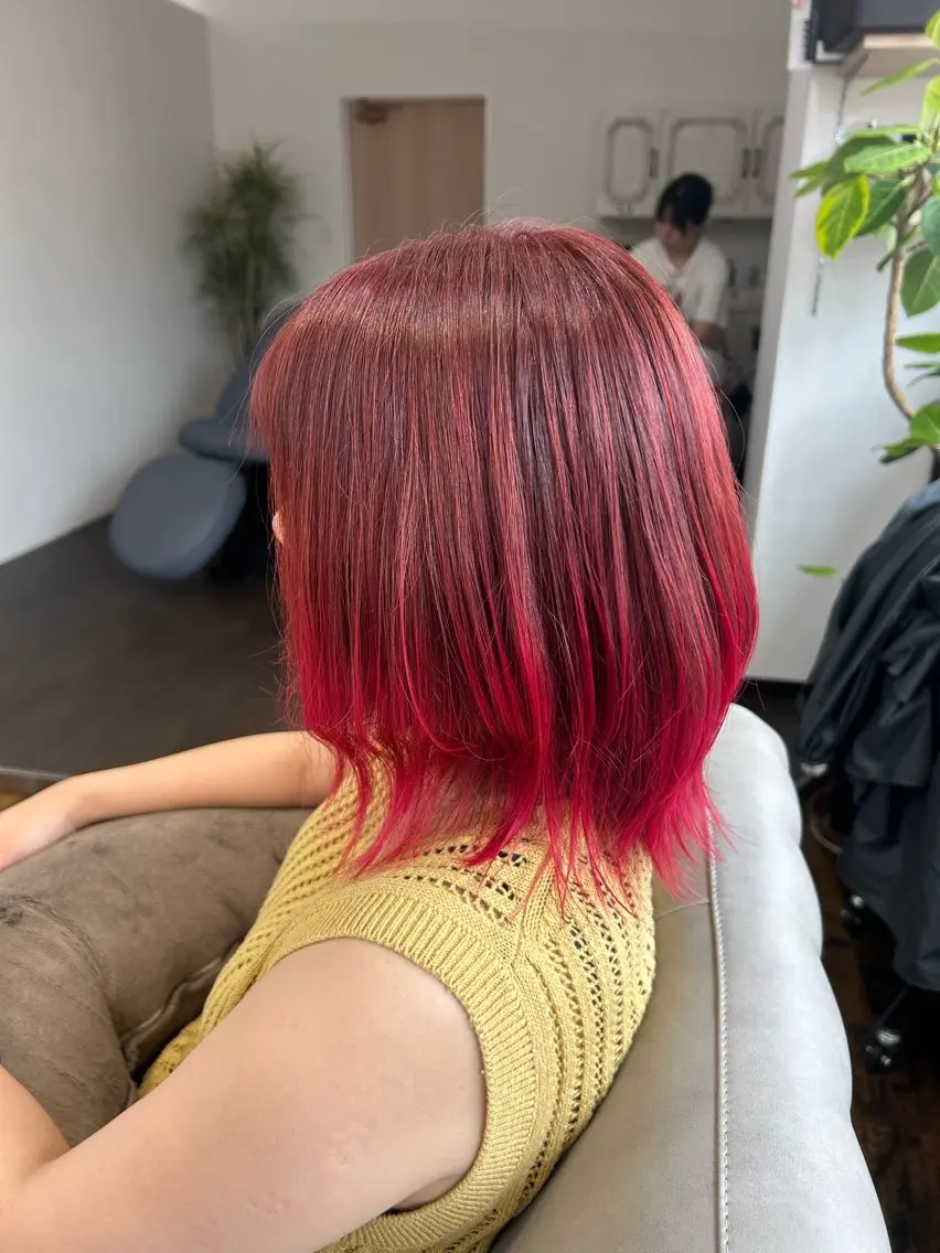 ミディアム カラー ブリーチ カット ヘアカラー トリートメント イワサ カオリのヘアスタイル