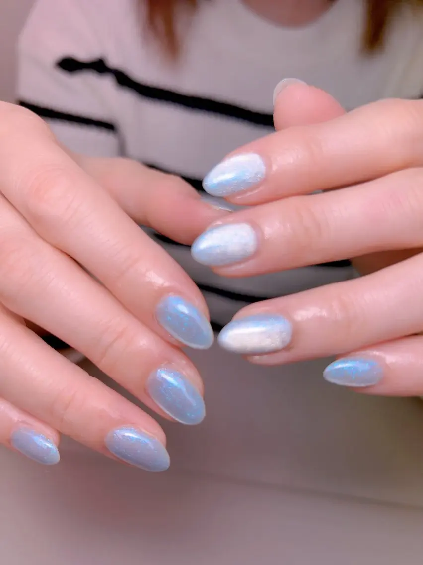 ネイル フレンチネイル ジェルネイル グラデーション 韓国ネイル マグネットネイル ハンドネイル 【長さ出し】 IRIS NAILのネイルデザイン