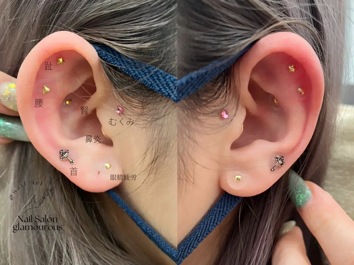 耳ツボジュエリー💎両耳12粒まで(片耳6粒)の写真
