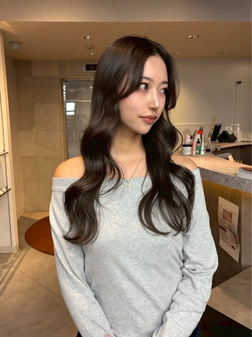 ロング カラー ヘアカラー も も えのヘアスタイル