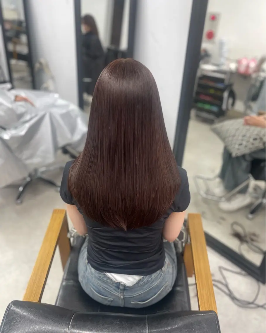 セミロング くせ毛 縮毛矯正 カット ヘアカラー 縮毛矯正 奥村 和也のヘアスタイル