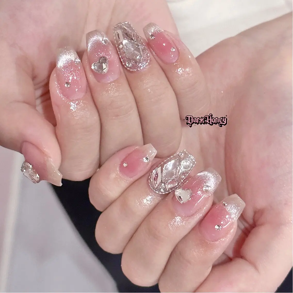 ネイル ハンドネイル Dark honey スカルプ専門原宿店のネイルデザイン