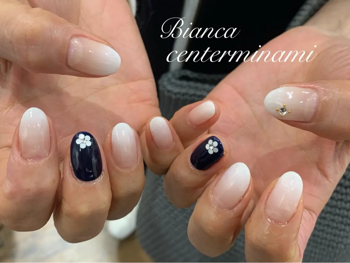 ネイル グラデーション Bianca KIKUTIHARAのネイルデザイン