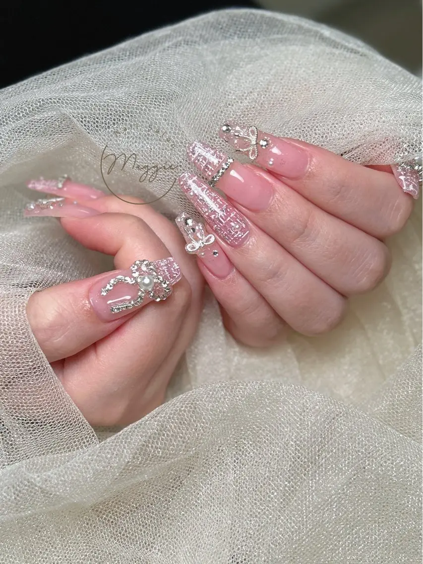 ネイル Maggie Nail🦩のネイルデザイン