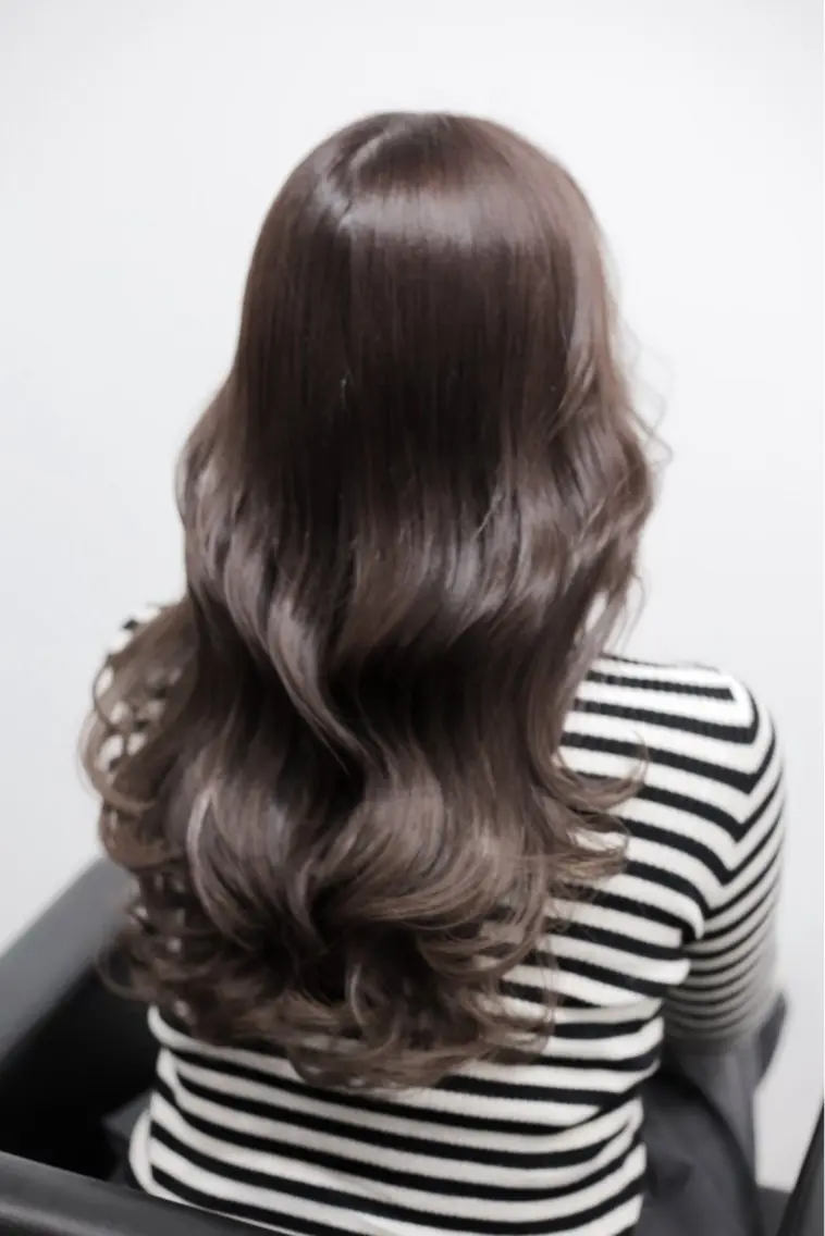 ロング カラー 透明感カラー 韓国風ヘア レイヤーカット カット ヘアカラー ioe 元町のヘアスタイル
