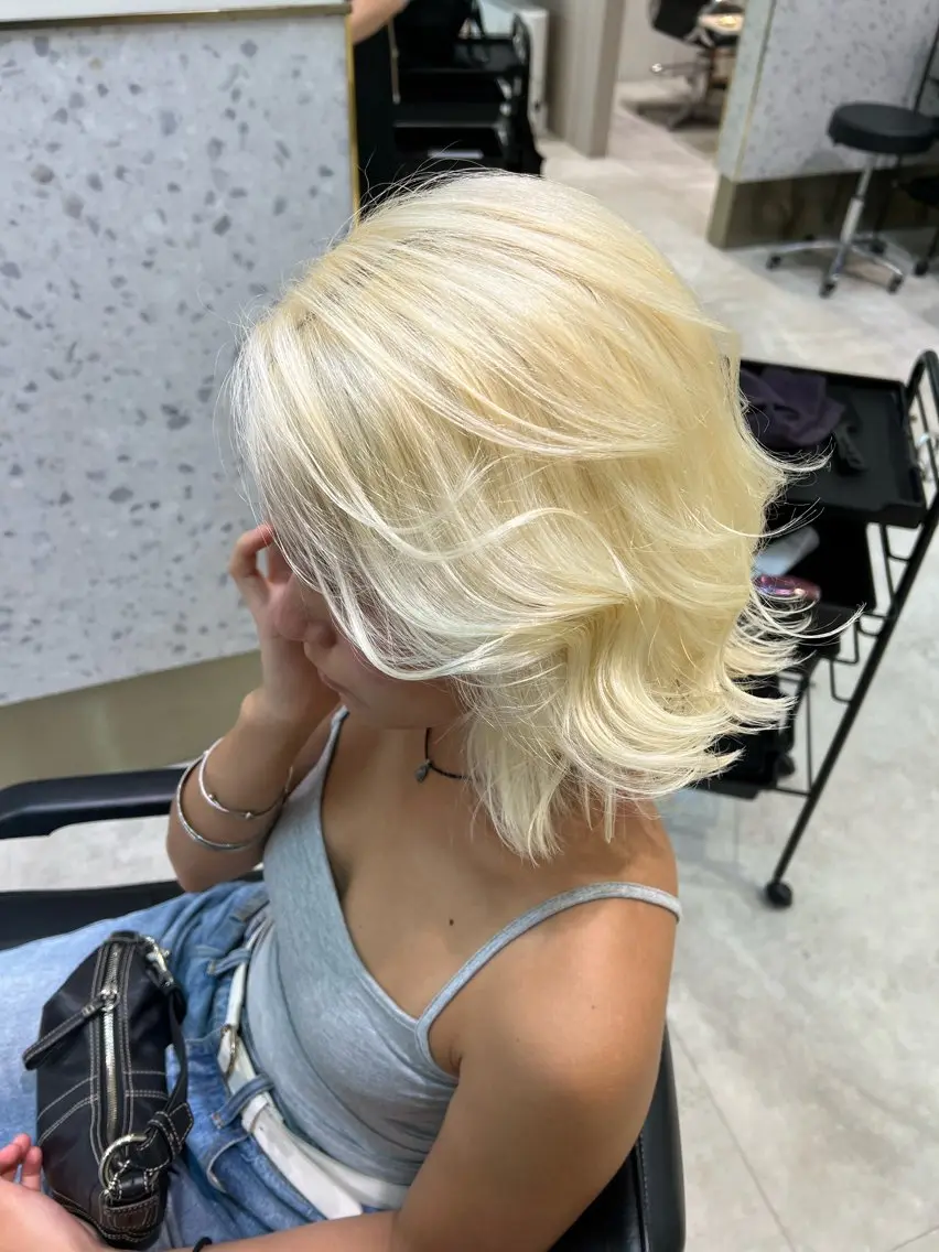 ミディアム ヘアカラー トリートメント カラーリスト IKのヘアスタイル