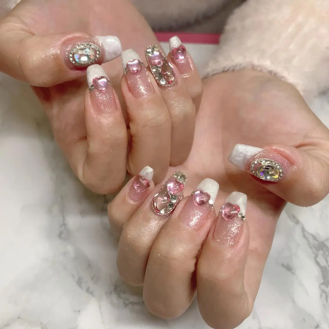 ネイル ハンドネイル はな💎ネイル ワンホン、長さ出しのネイルデザイン