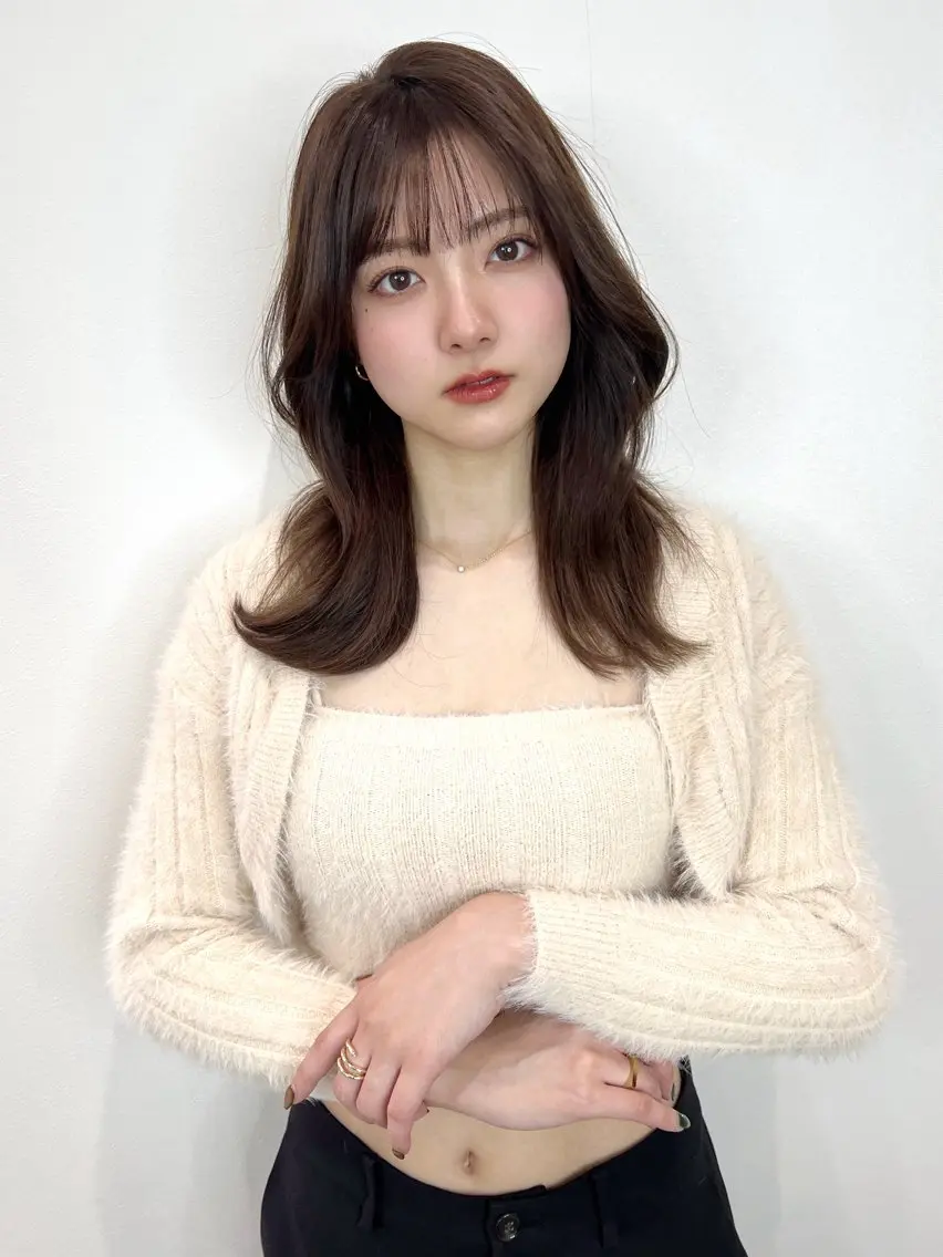 ロング カラー ヘアアレンジ ロングレイヤー エギョモリ 顔まわりレイヤー 顔周りカット ヨシンモリ 顔まわり職人🇰🇷 韓国ヘア/KAITOのヘアスタイル