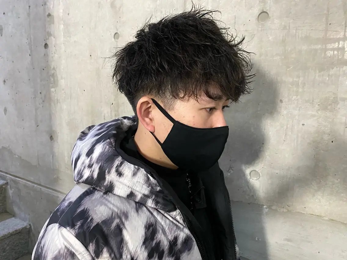 カラー パーマ メンズ マッシュ メンズパーマ 波巻きパーマ カット パーマ 💙ハイトーン韓国風 色白ヘア💙manaのヘアスタイル