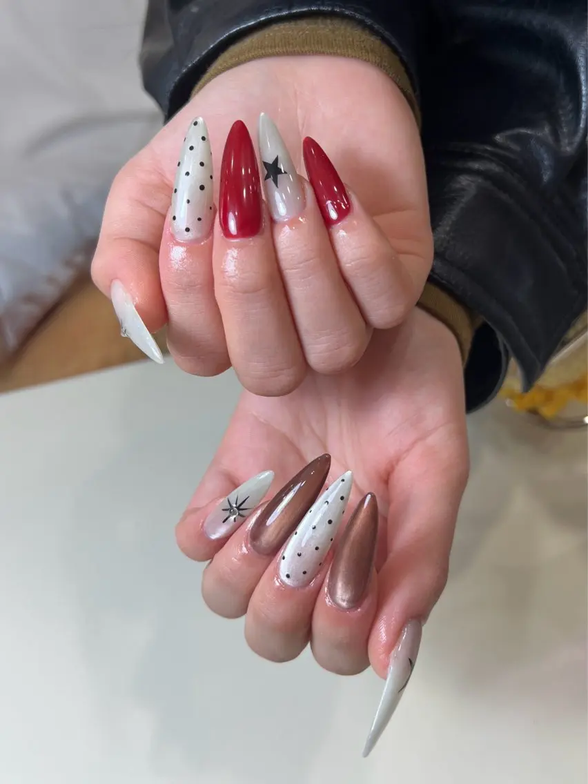 ネイル ボルドー ブラウン チークネイル ドット フットネイル ハンドネイル VAN NAIL SALON海老名店のネイルデザイン