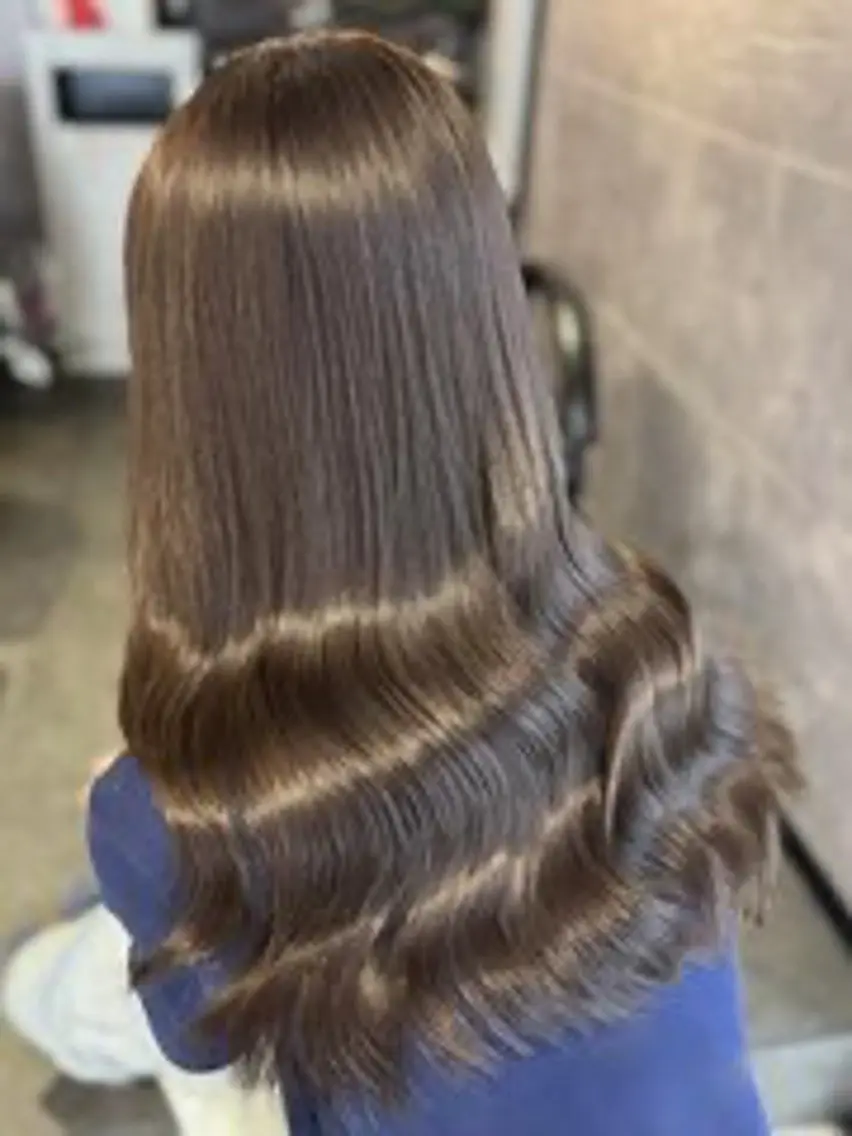 ロング カラー 💜eluあやね💜 🫧カラー・縮毛矯正のヘアスタイル