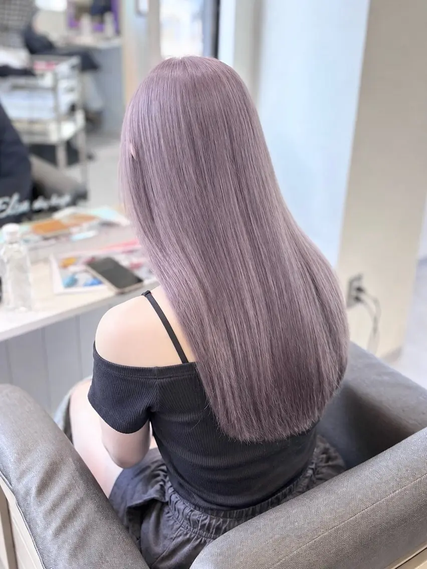 ロング カラー ベージュカラー 透明感カラー グレージュ ラベンダーカラー ラベンダーグレージュ KAEDE/Elsa /ブリーチカラーのヘアスタイル