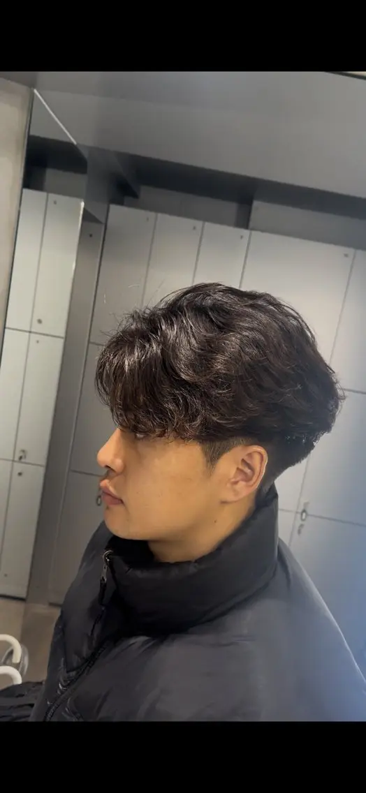 パーマ メンズ カット パーマ トリートメント fifth 山崎 颯人のヘアスタイル
