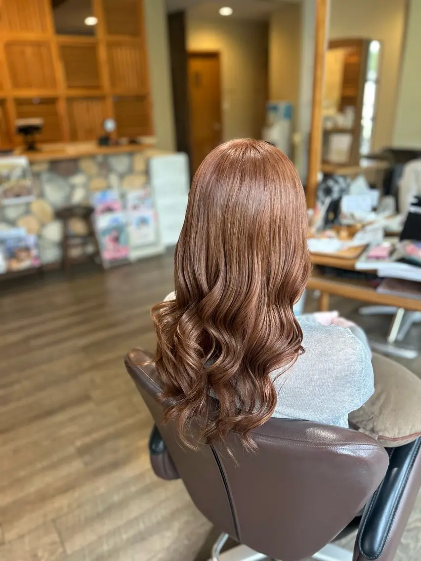 ロング カラー ブリーチ ブラウンカラー オレンジ オレンジブラウン カット ヘアカラー 井上 花音のヘアスタイル