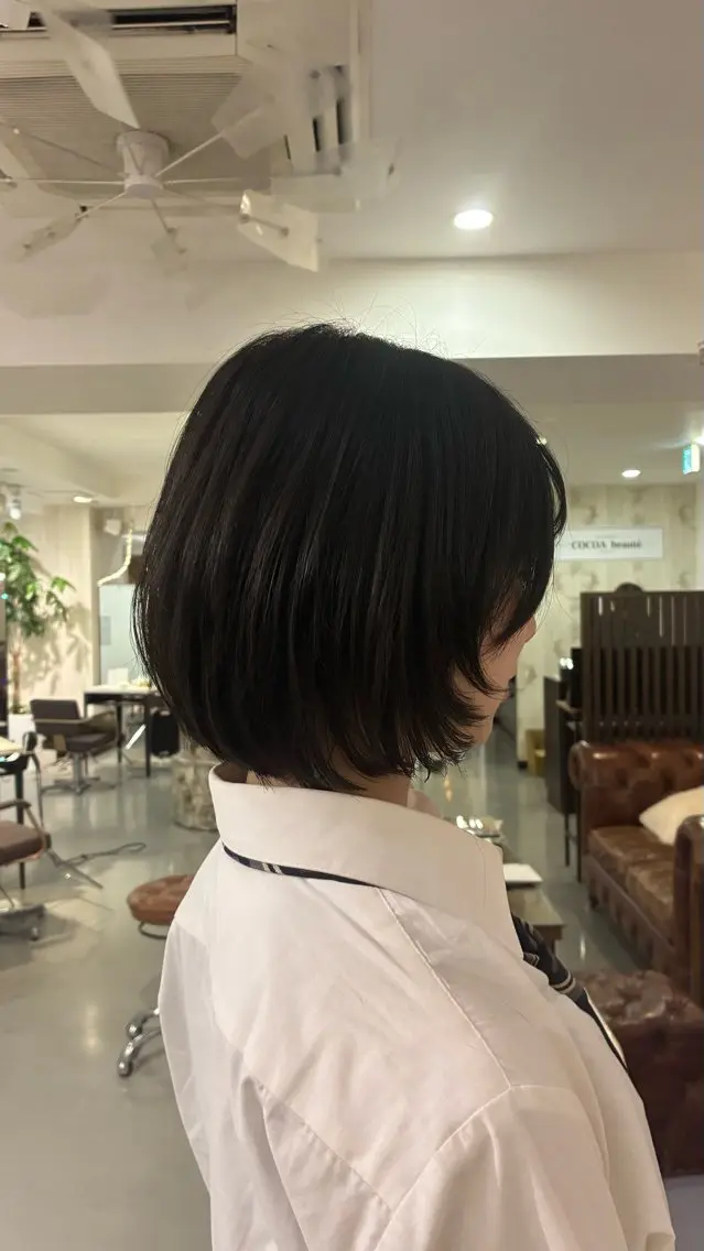 カラー ボブ 🌟小出　倫花🌟 艶カラー／カットのヘアスタイル