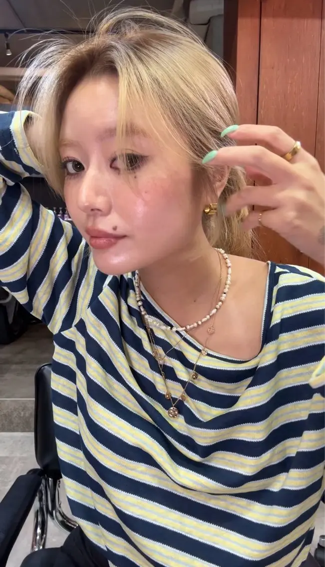 ロング ロングレイヤー アッシュ アッシュブラウン ラベンダーベージュ ボブ カット ヘアカラー レイヤーカット\ウル フ　chinatsuのヘアスタイル