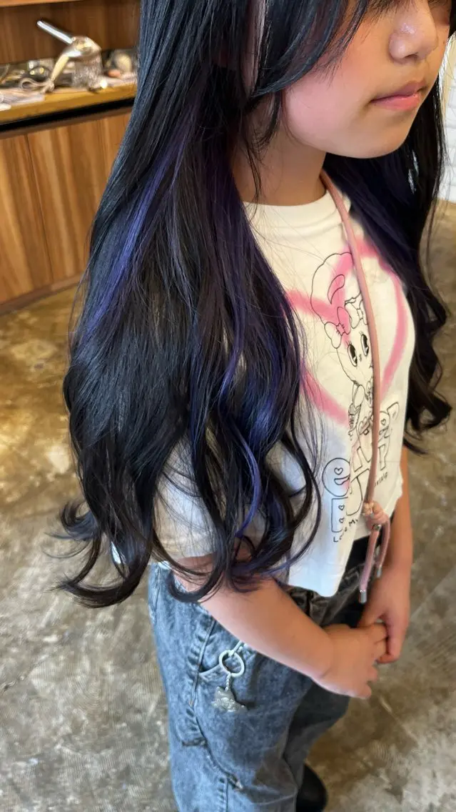 ロング カラー 坂下 かのんのヘアスタイル