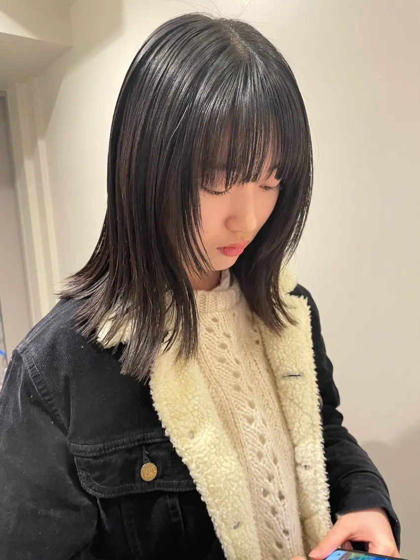 ミディアム 酸性ストレート 森田 博樹のヘアスタイル