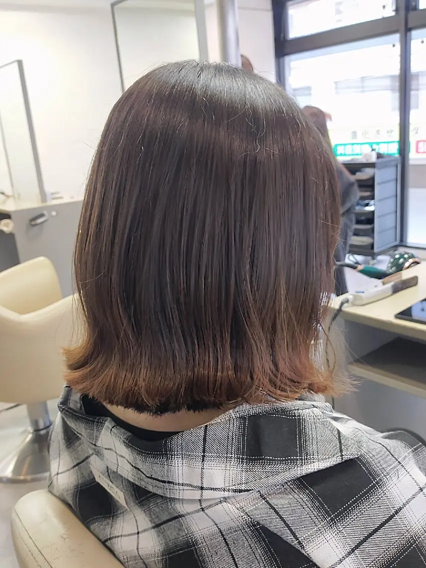 ミディアム カット SiLO 🎀 𝕂𝕒𝕟𝕟𝕒のヘアスタイル