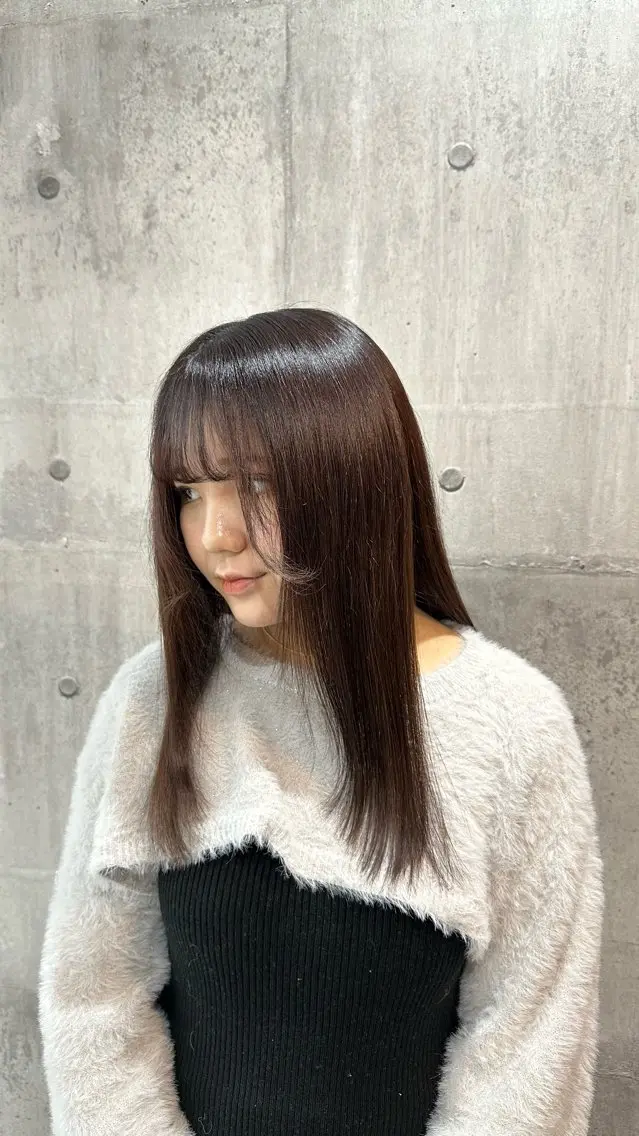ロング ロングレイヤー 顔周りカット レイヤーカット ロング enrichミヤモト ヒロヤのヘアスタイル