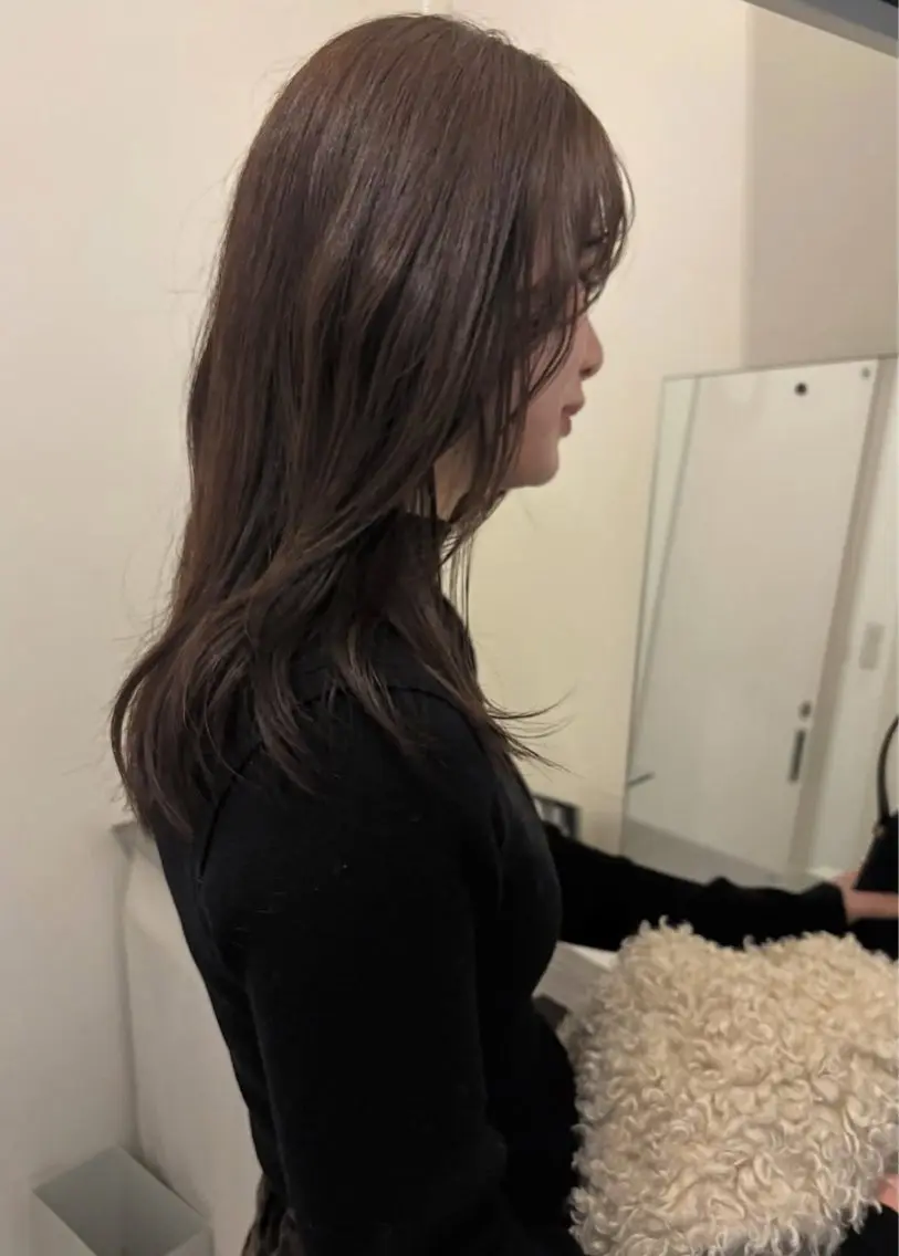 cut + one color (ケア剤込)の写真