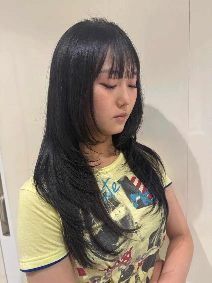 ロング 佐々木 悠安のヘアスタイル