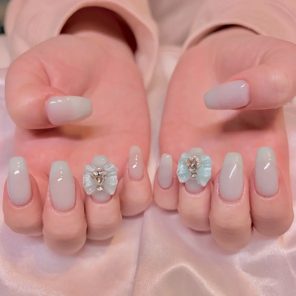 ネイル ワンカラーネイル リボン ハンドネイル nail salon e'mu💐のネイルデザイン
