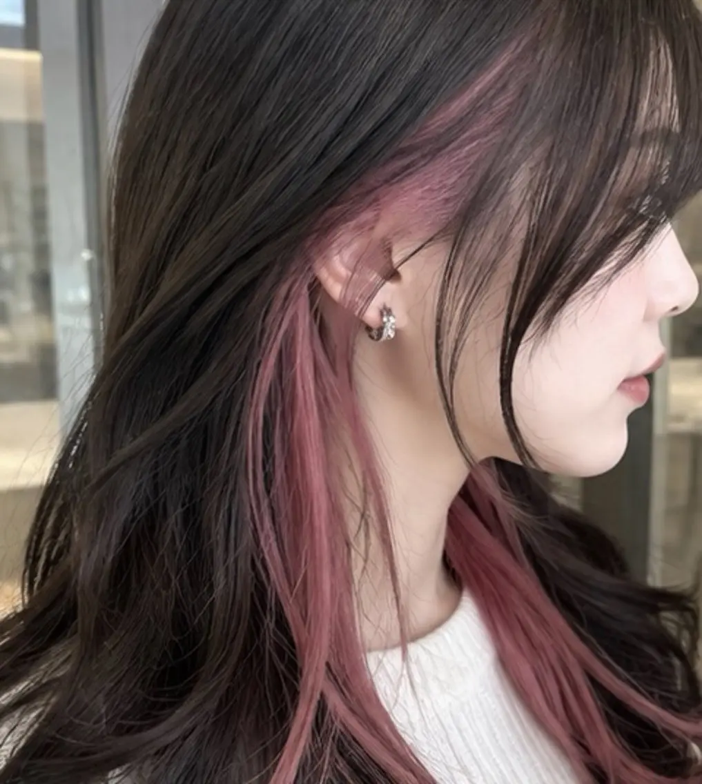 イヤリングブリーチ+イヤリング部分だけカラー🎀💕の写真