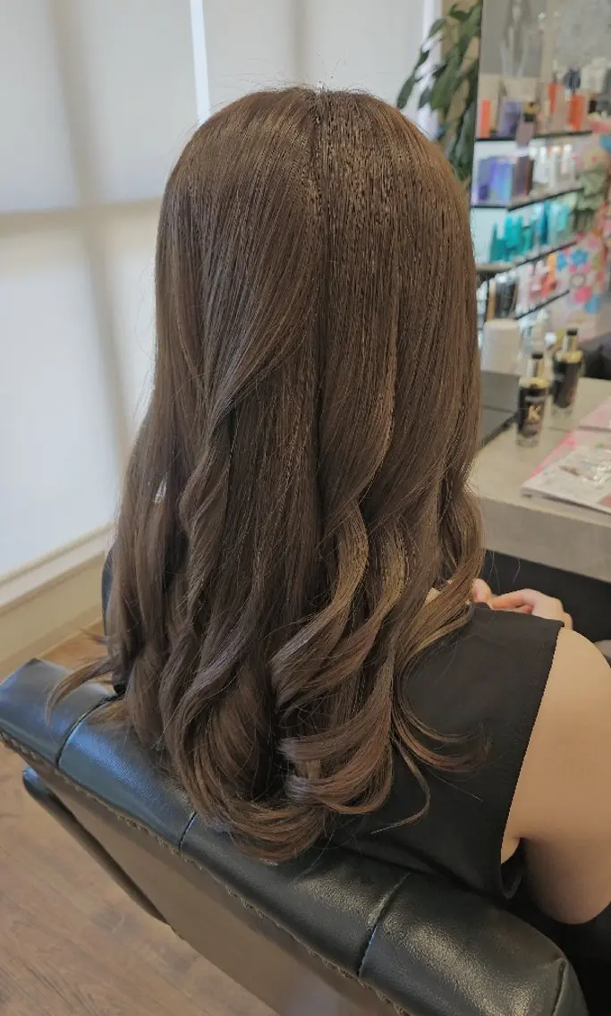 ロング カラー ヘアカラー トリートメント 関口 友菜のヘアスタイル