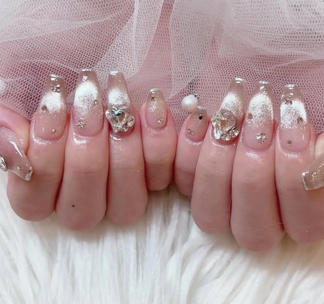 ネイル アートネイル フレンチネイル ジェルネイル キラキラネイル ニュアンスネイル ハンドネイル Ryu Nail NekoChanのネイルデザイン