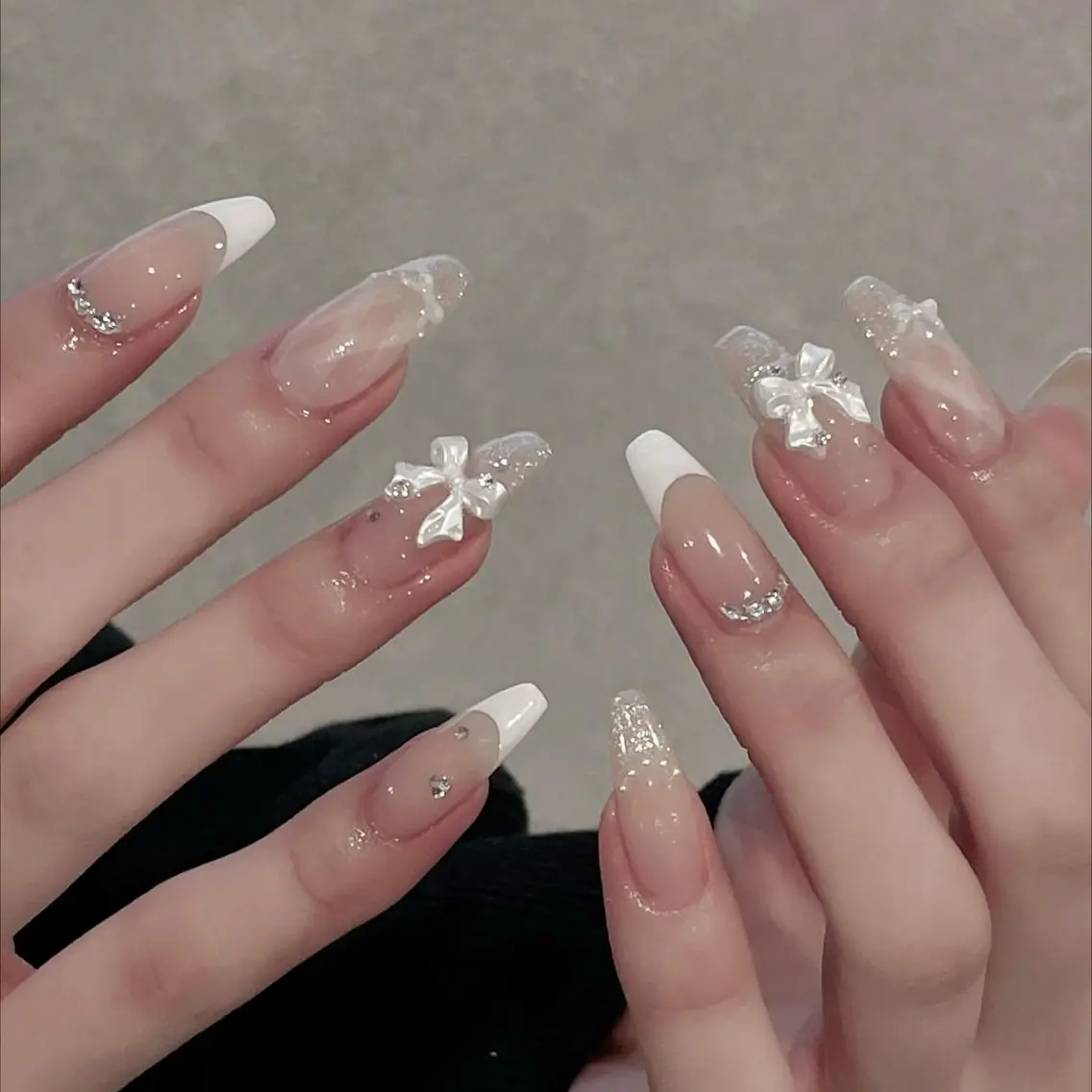 ネイル フットネイル フレンチネイル グラデーション 氷ネイル・うるうるネイル 韓国ネイル ハンドネイル Mixx Nail_ Studioのネイルデザイン