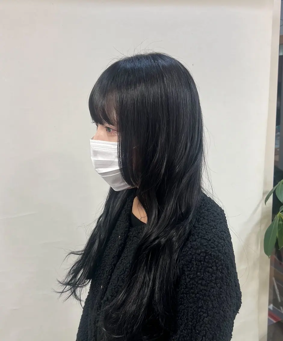ロング カラー オオエ トア／カットモデルのヘアスタイル