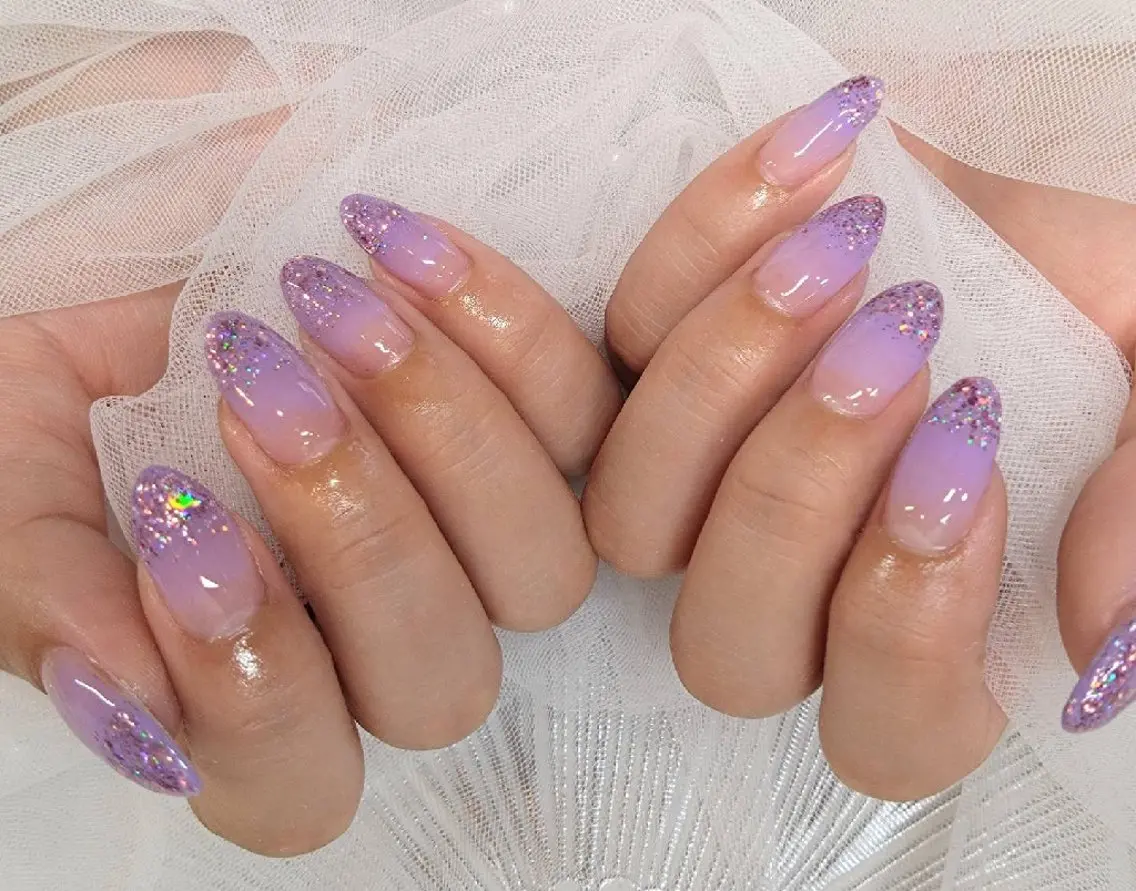 ネイル ⋆⑅˚ new  me!  ˖୨ৎ‧˚のネイルデザイン