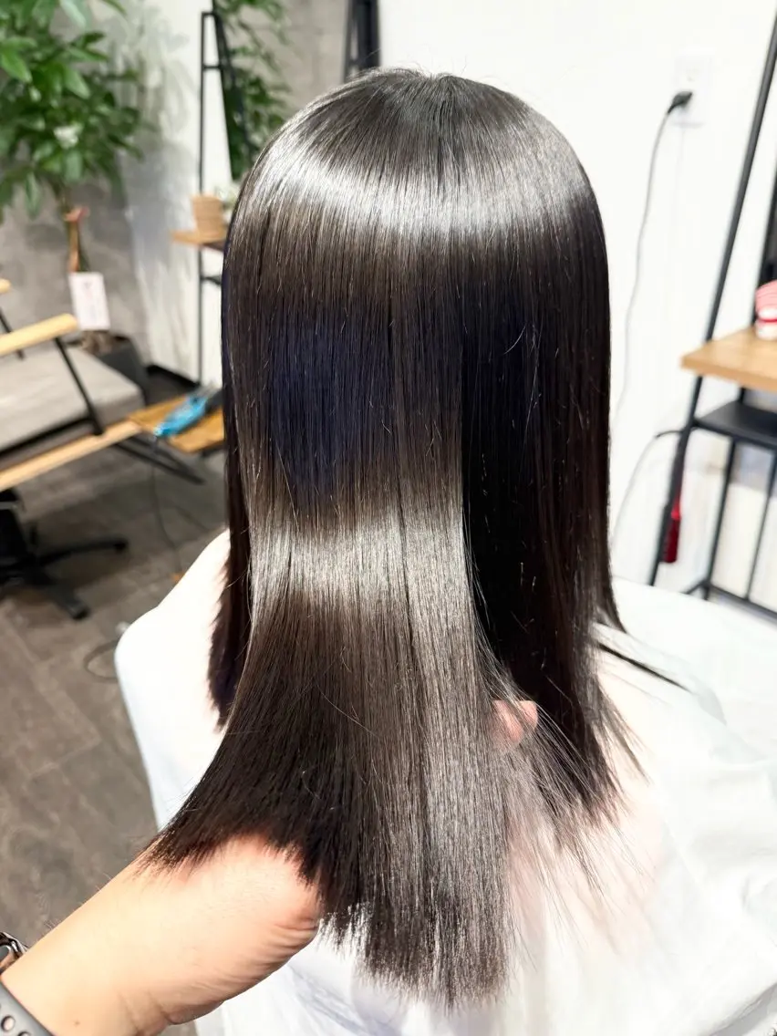 セミロング 縮毛矯正 岩田 峻佑のヘアスタイル
