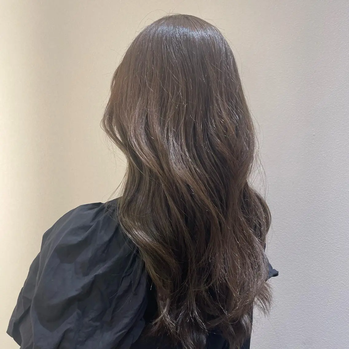ロング カラー ヘアアレンジ グレージュ オリーブグレージュ オリーブグレー 韓国風ヘア 骨格診断/似合わせ カットあさみななこのヘアスタイル