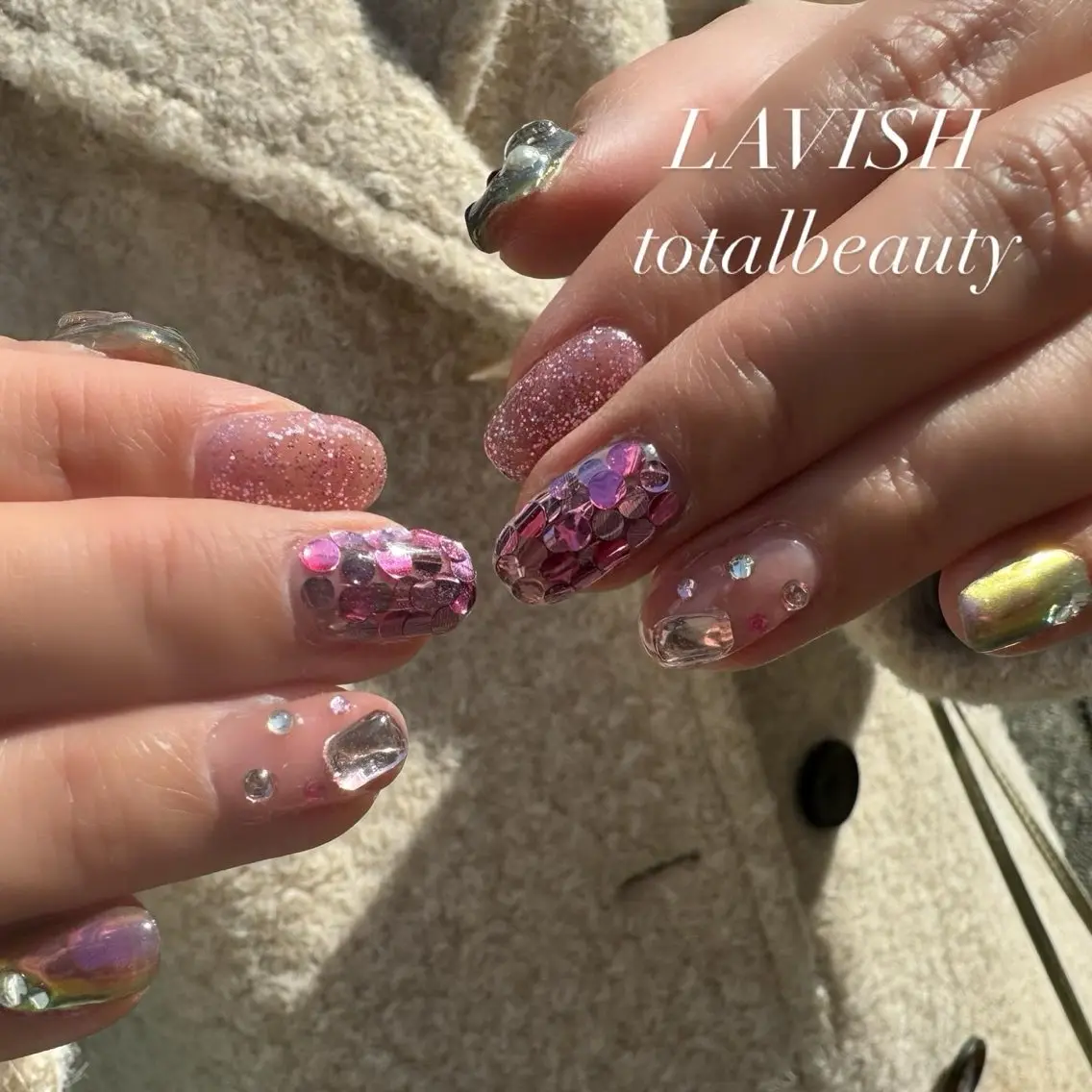 ネイル LAVISH 大和店 emi・:*+のネイルデザイン