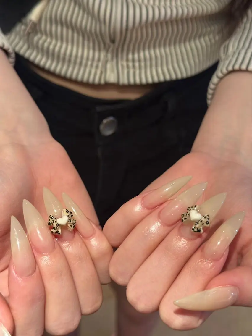 ネイル Tagi Nail 銀座のネイルデザイン